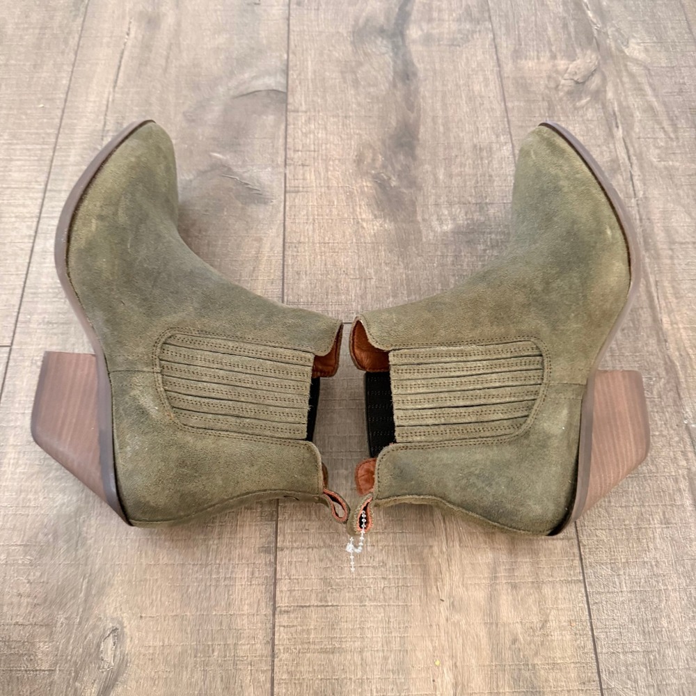 Patina‎ Olive Green Suede Ankle Boots Pointed Toe Western Block Heel Womens 9.5